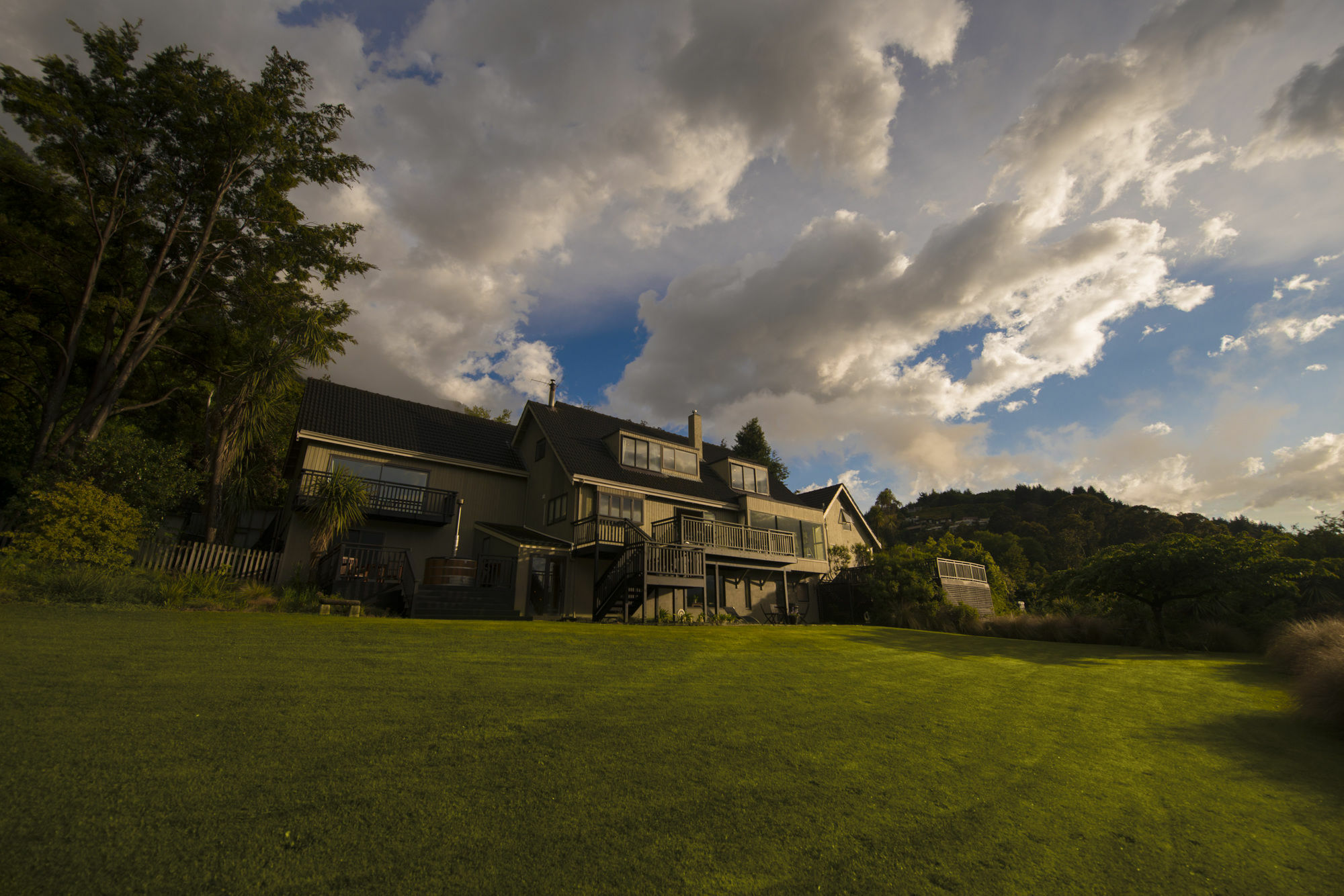 Hidden Lodge Queenstown Bagian luar foto